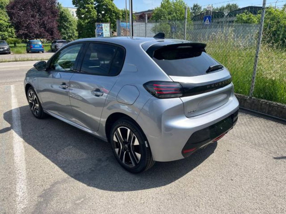 Peugeot 208 1.2 puretech Active s&s 100cv (5)