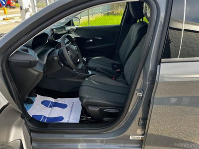 Peugeot 208 1.2 puretech Active s&s 100cv (9)