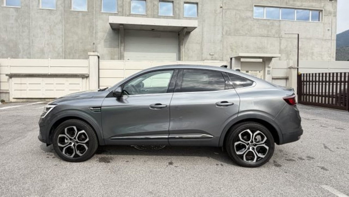 Renault Arkana Hybrid E-Tech 145 CV Techno (2)