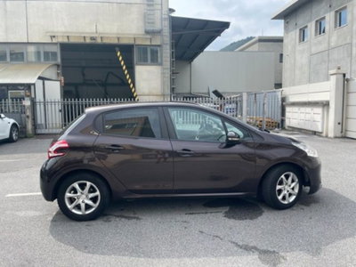 Peugeot 208 e-HDi 92 CV Stop&Start robotizzato 5 porte Allure (5)