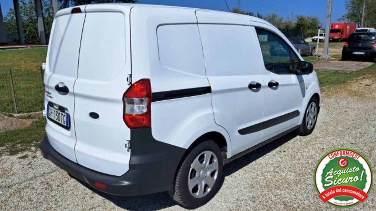 Ford Transit Courier 1.0 EcoBoost 100CV  Trend (10)