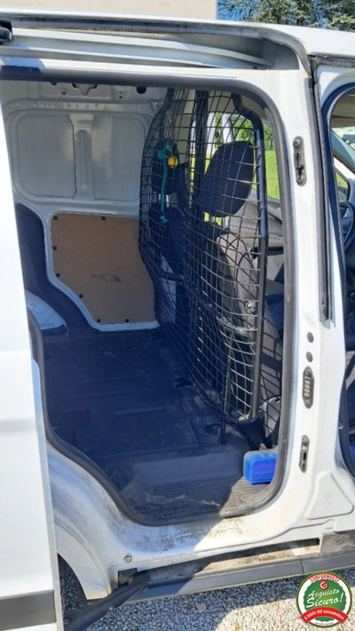 Ford Transit Courier 1.0 EcoBoost 100CV  Trend (8)