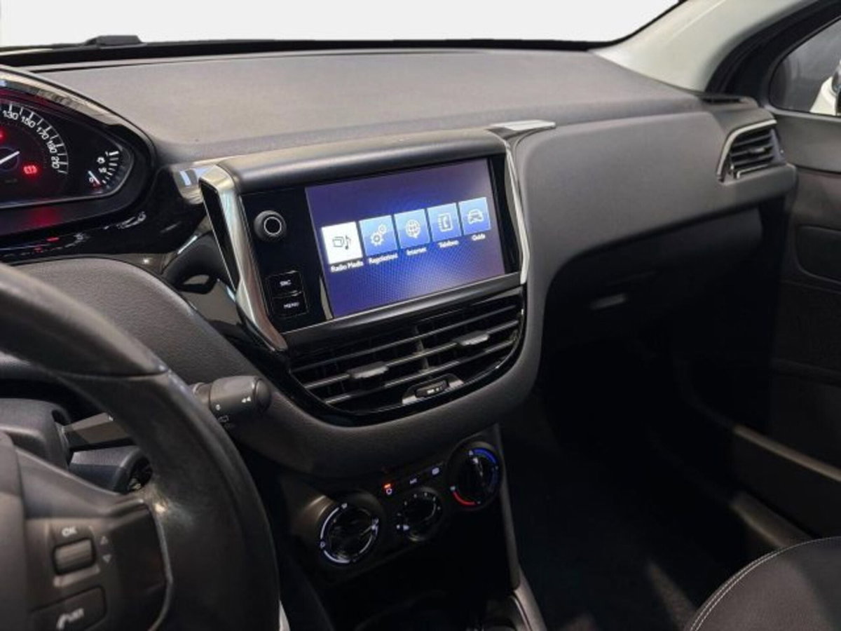 Peugeot 208 82 5 porte Active (10)