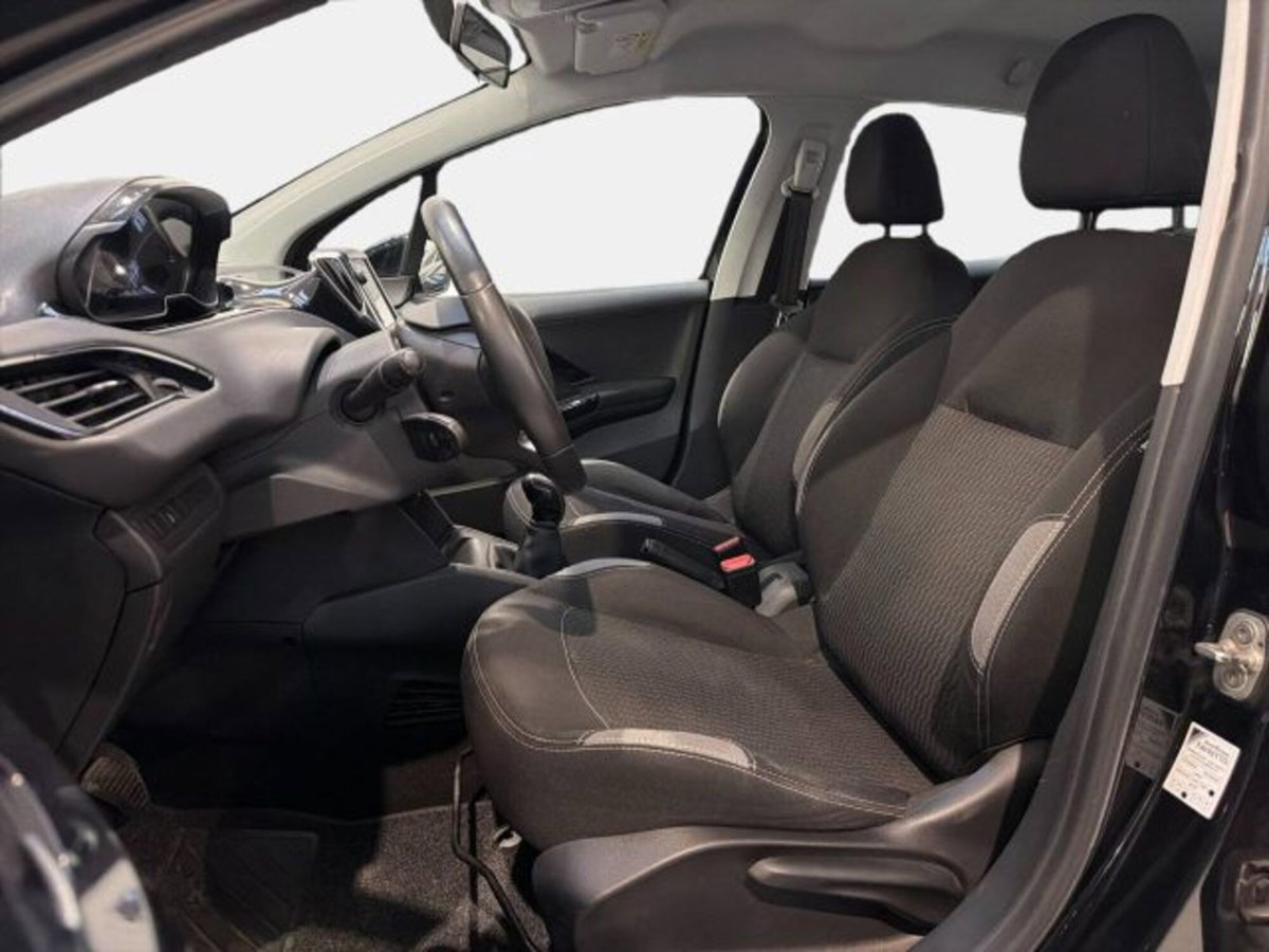 Peugeot 208 82 5 porte Active (12)