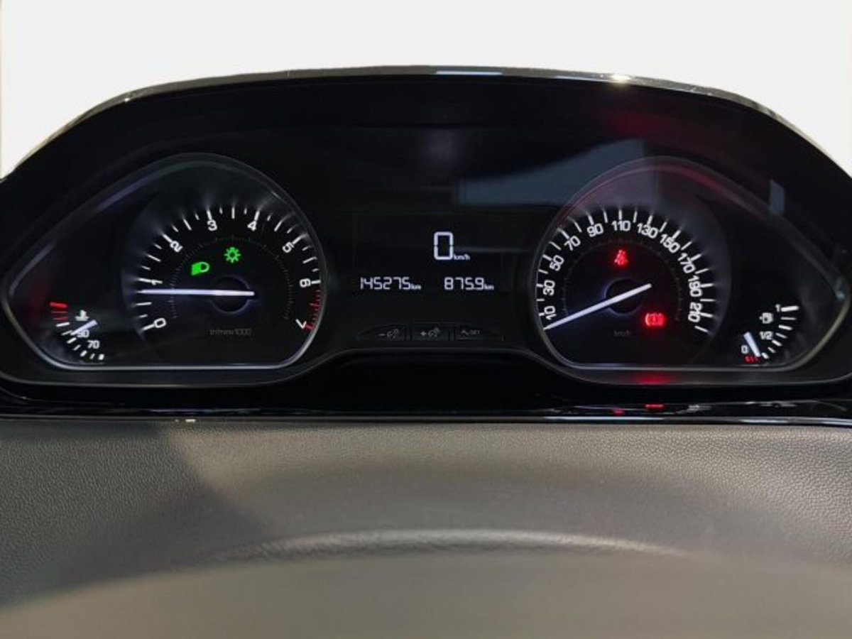 Peugeot 208 82 5 porte Active (9)