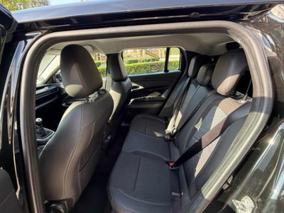 Jeep Avenger 1.2 turbo Altitude fwd 100cv (12)