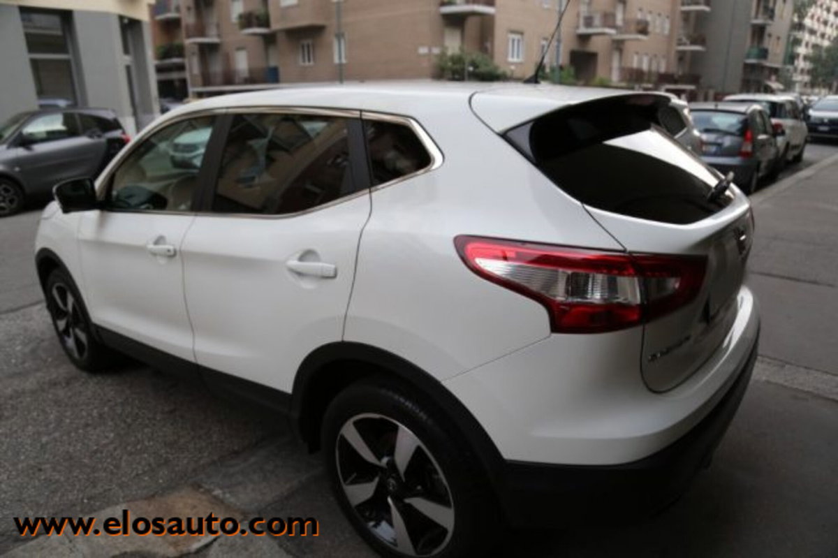 Nissan Qashqai 1.2 DIG-T N-Connecta (6)