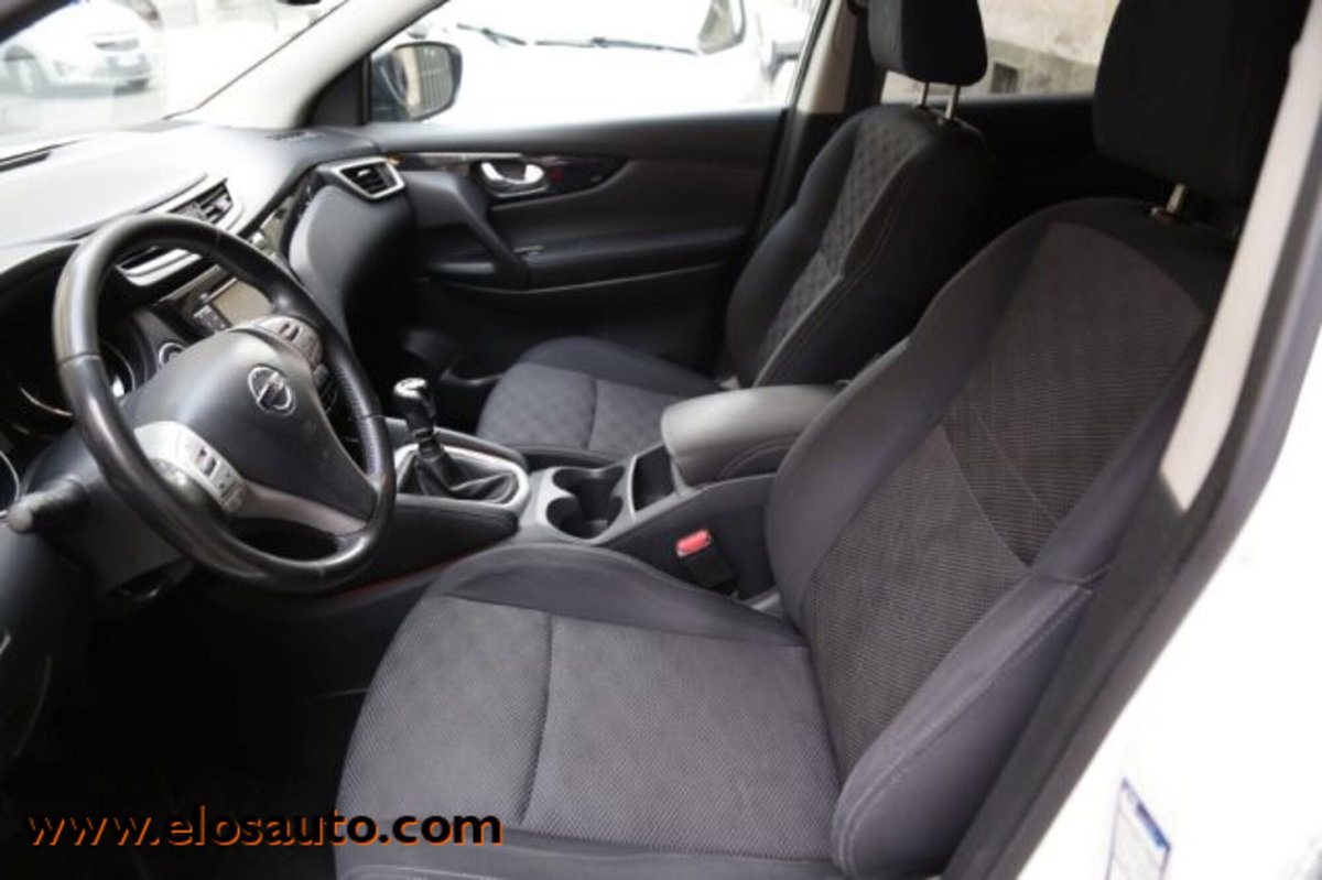 Nissan Qashqai 1.2 DIG-T N-Connecta (8)