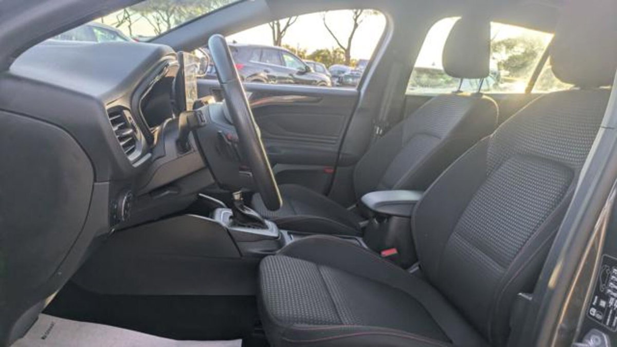 Ford Focus 1.0t ecoboost h 125cv (7)