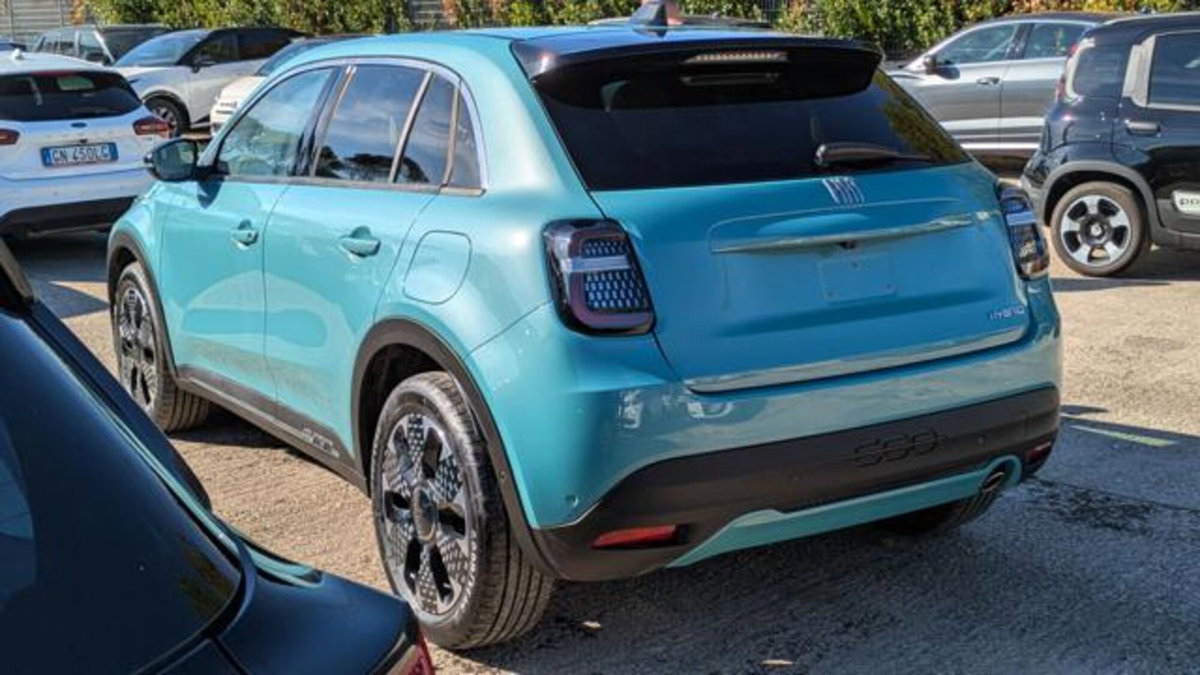 Fiat 600 1.2 hybrid 110cv auto (4)