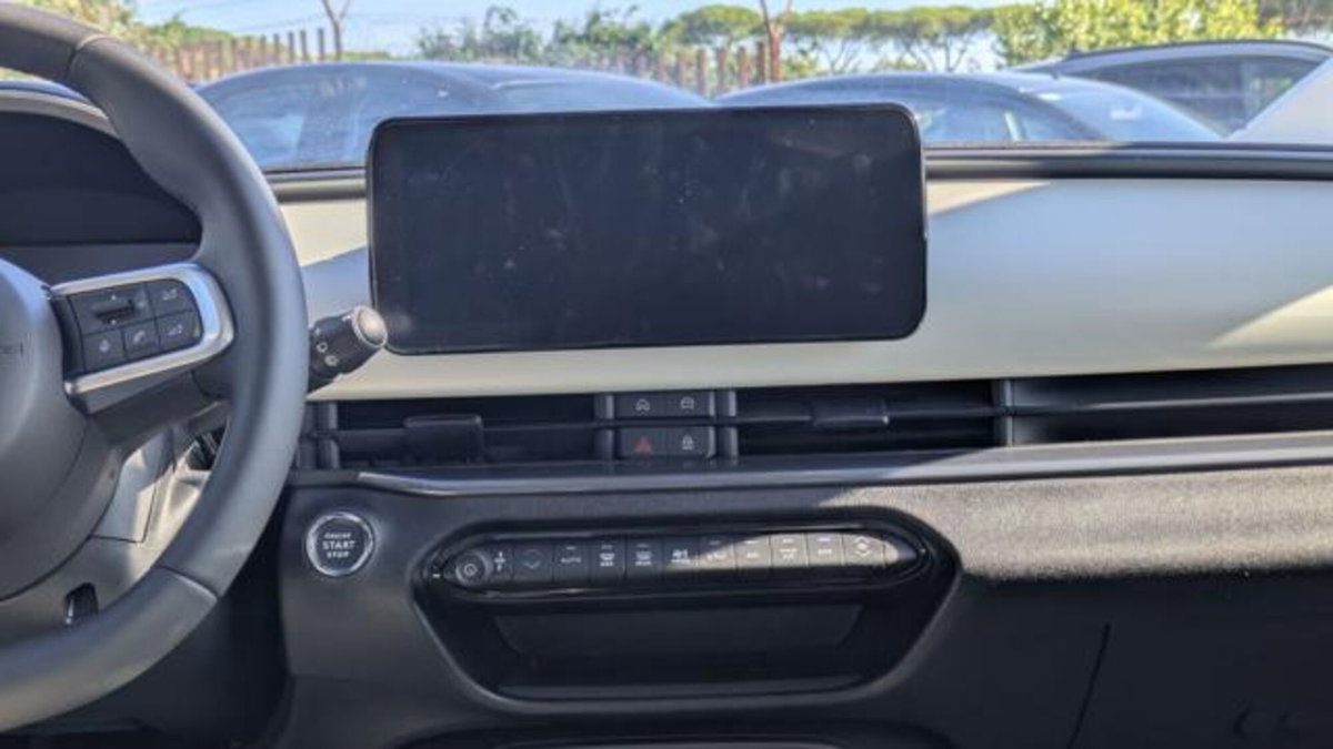 Fiat 600 1.2 hybrid 110cv auto (13)
