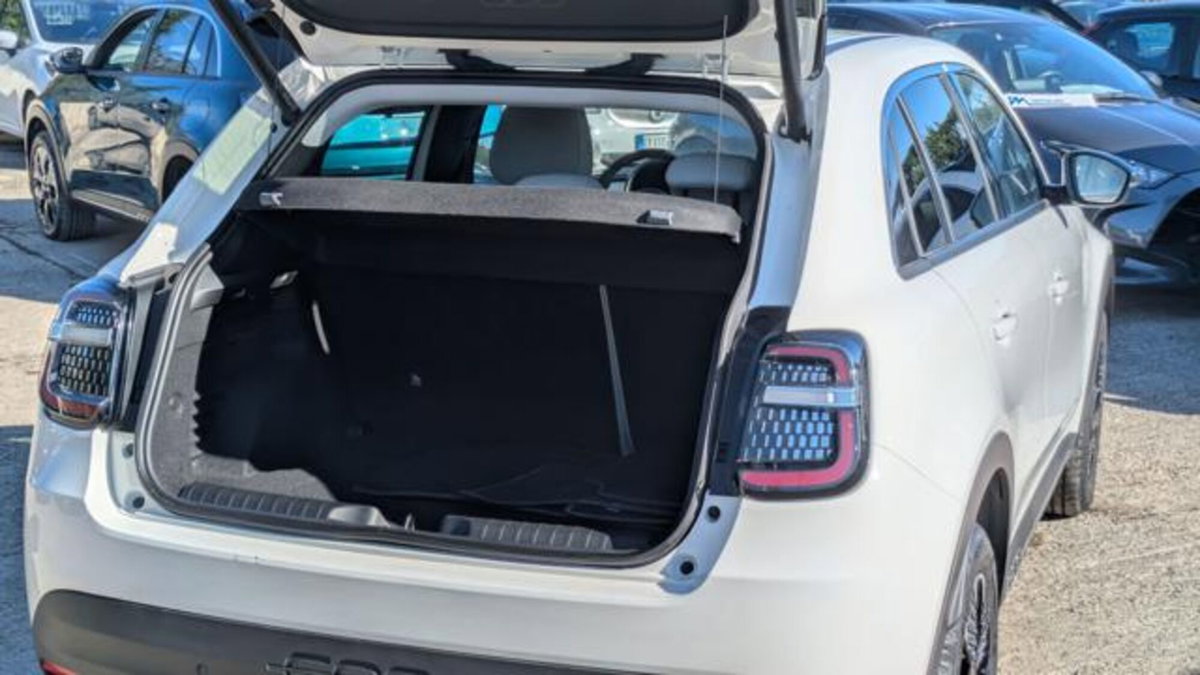 Fiat 600 1.2 hybrid 110cv auto (7)