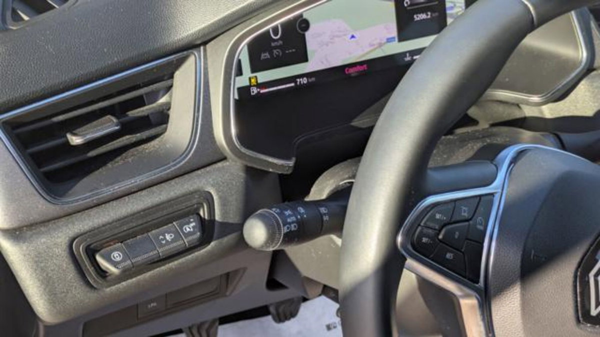 Renault Captur TCe 100 CV GPL Techno (8)