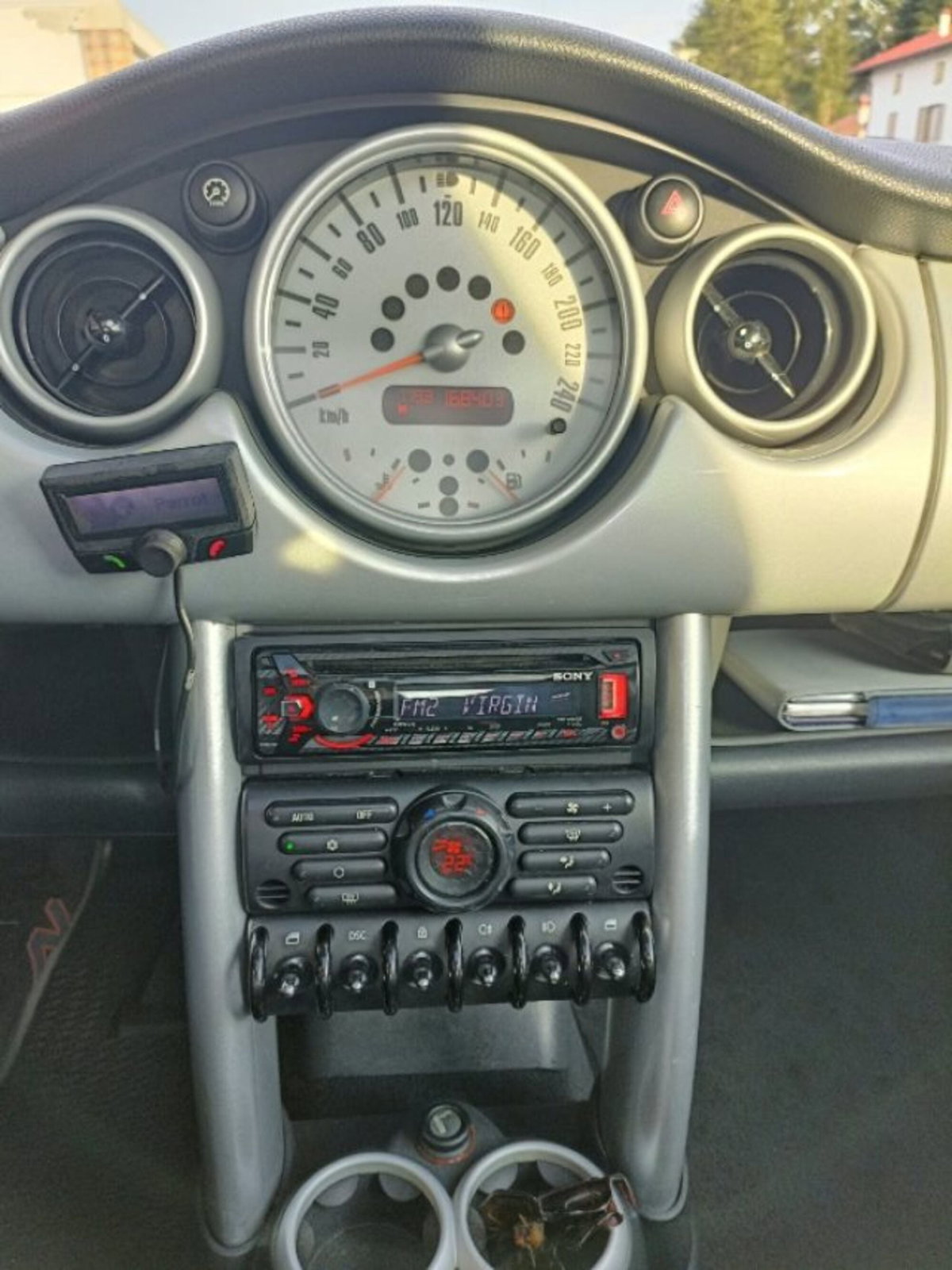 MINI Mini 1.6 16V Cooper (16)