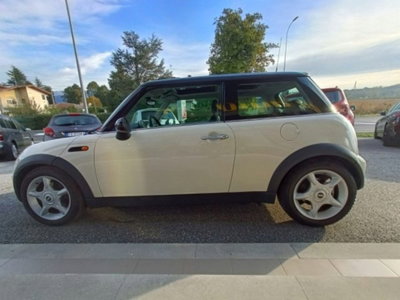 MINI Mini 1.6 16V Cooper (7)