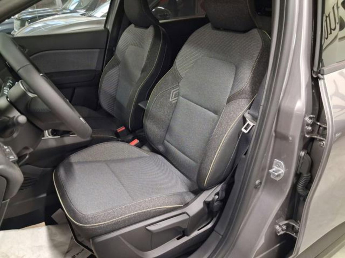 Renault Captur 1.0 eco-g Techno 100cv (11)