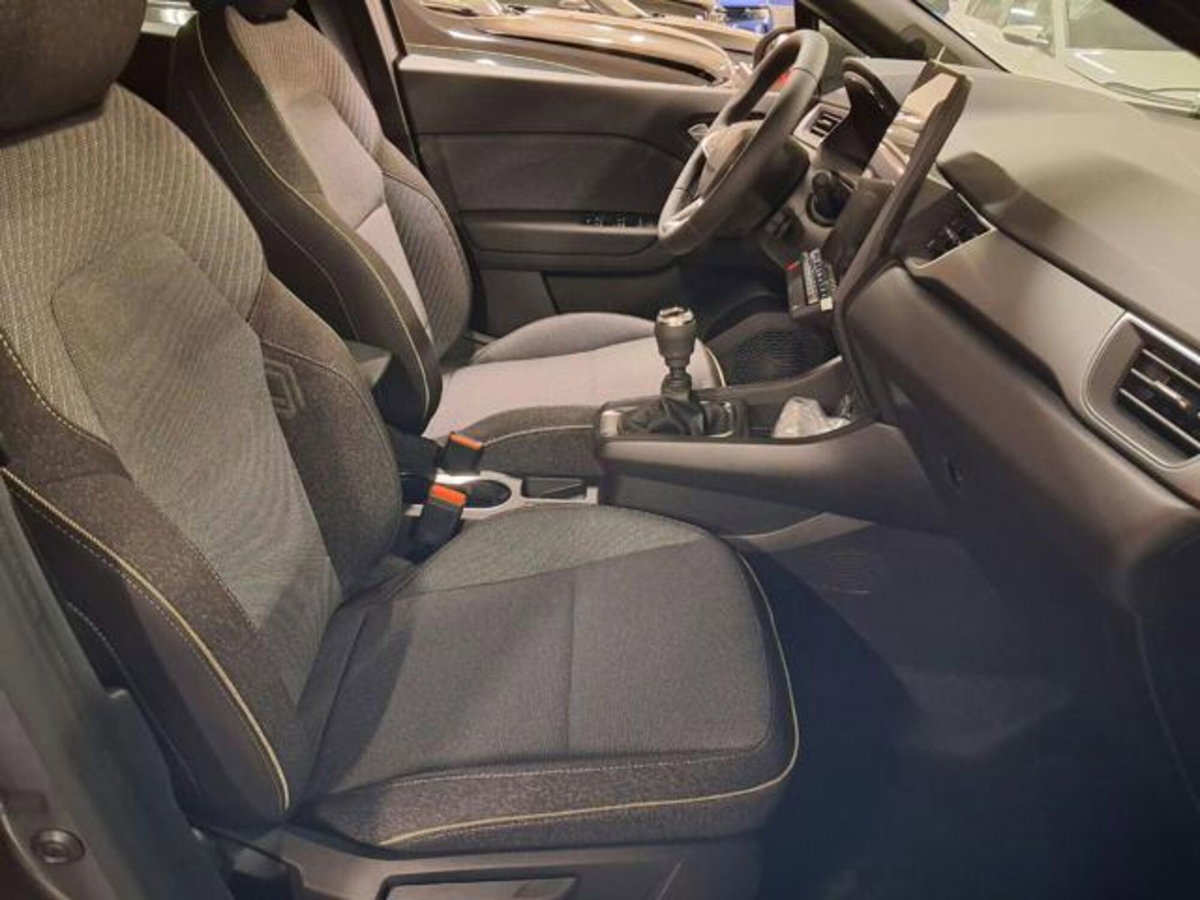 Renault Captur 1.0 eco-g Techno 100cv (12)
