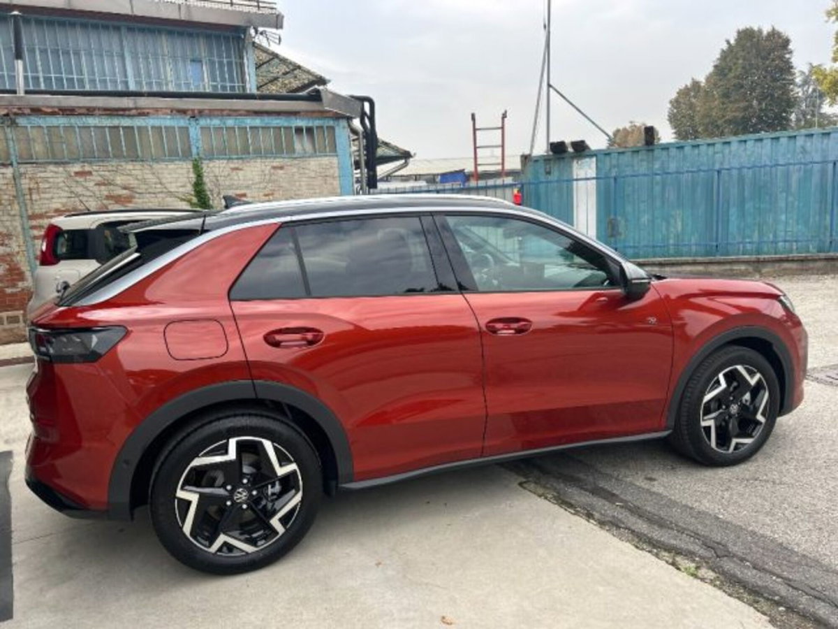 Volkswagen T-Roc 1.5 etsi R-Line 150cv dsg (12)