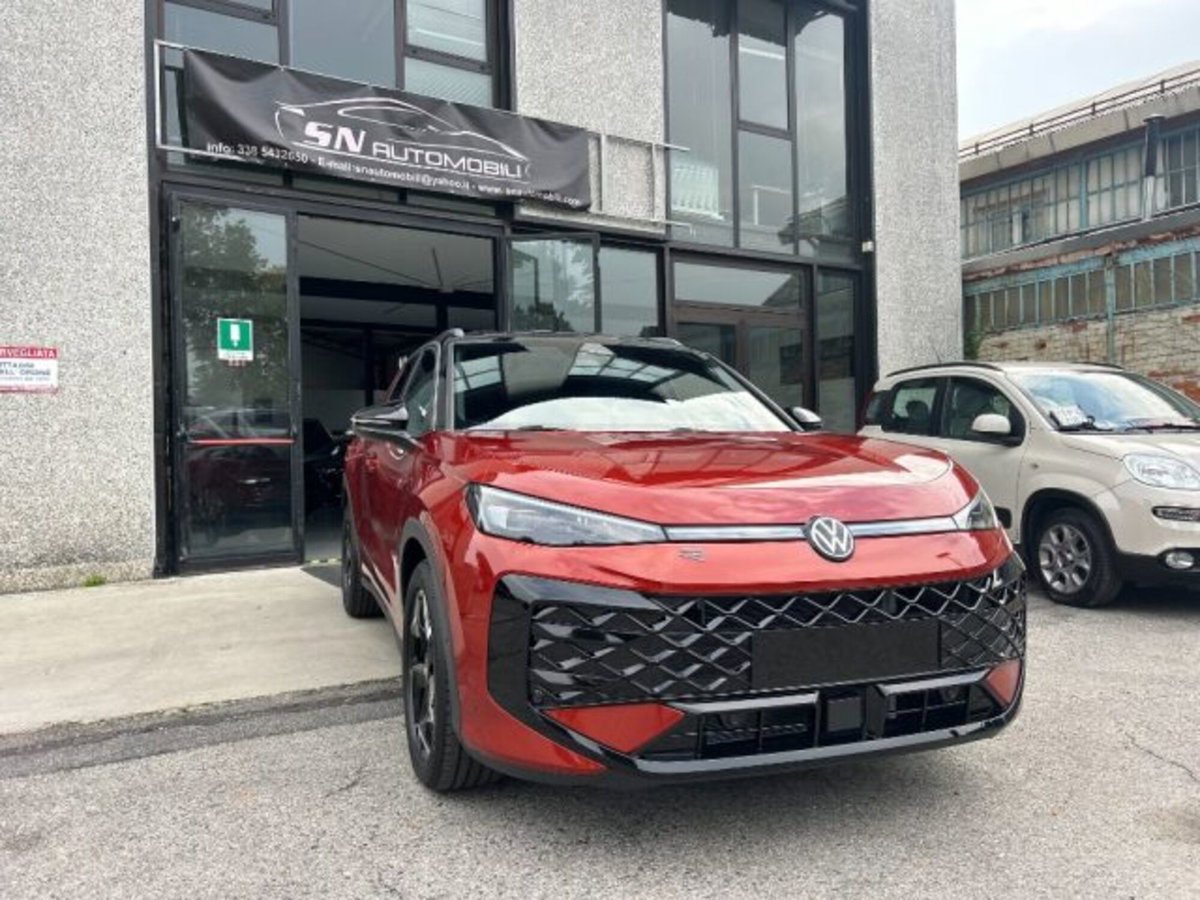 Volkswagen T-Roc 1.5 etsi R-Line 150cv dsg (5)