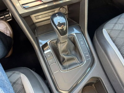 Volkswagen Tiguan 2.0 TDI 150 CV SCR DSG 4MOTION R-Line (11)