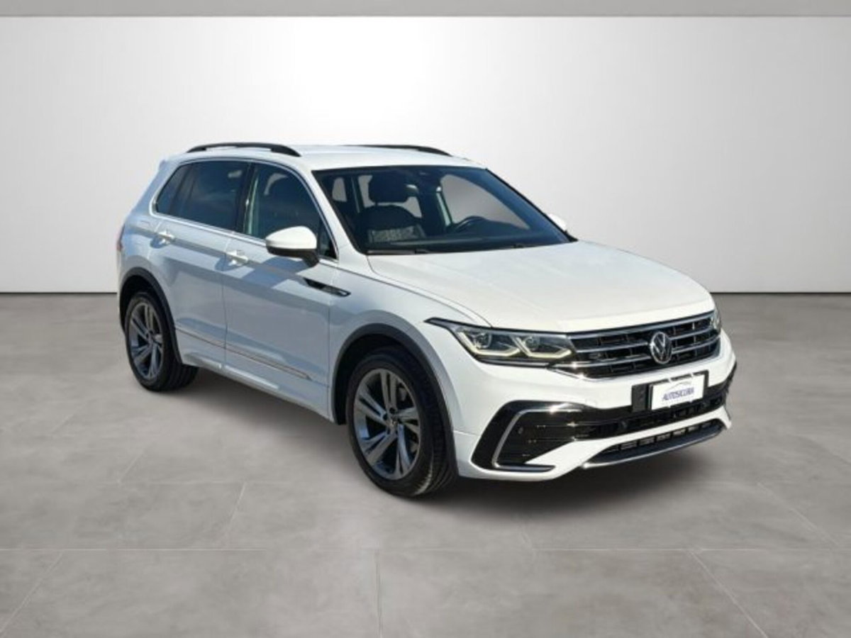 Volkswagen Tiguan 2.0 TDI 150 CV SCR DSG 4MOTION R-Line (3)