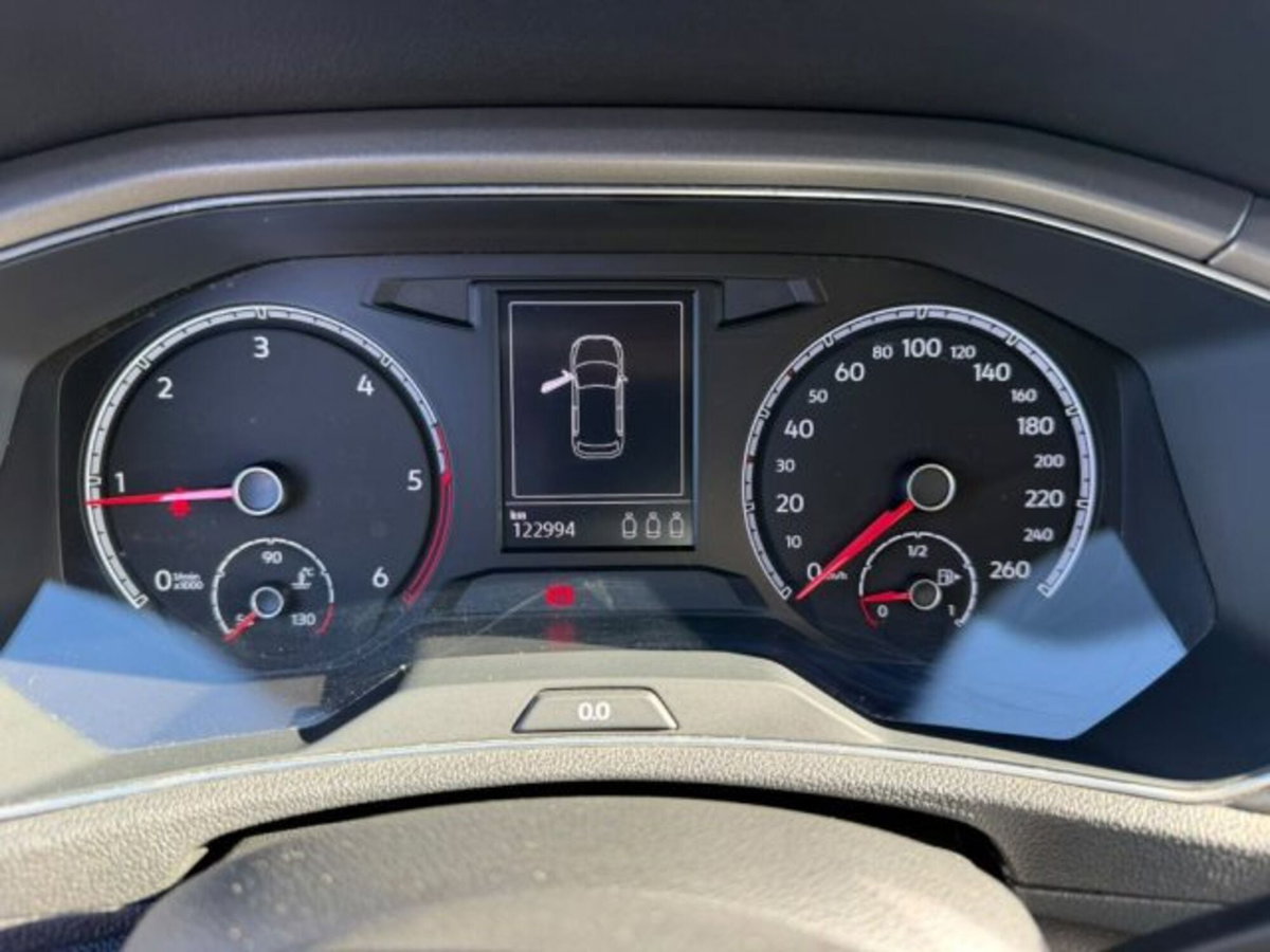 Volkswagen T-Roc 2.0 TDI SCR Business BlueMotion Technology (13)