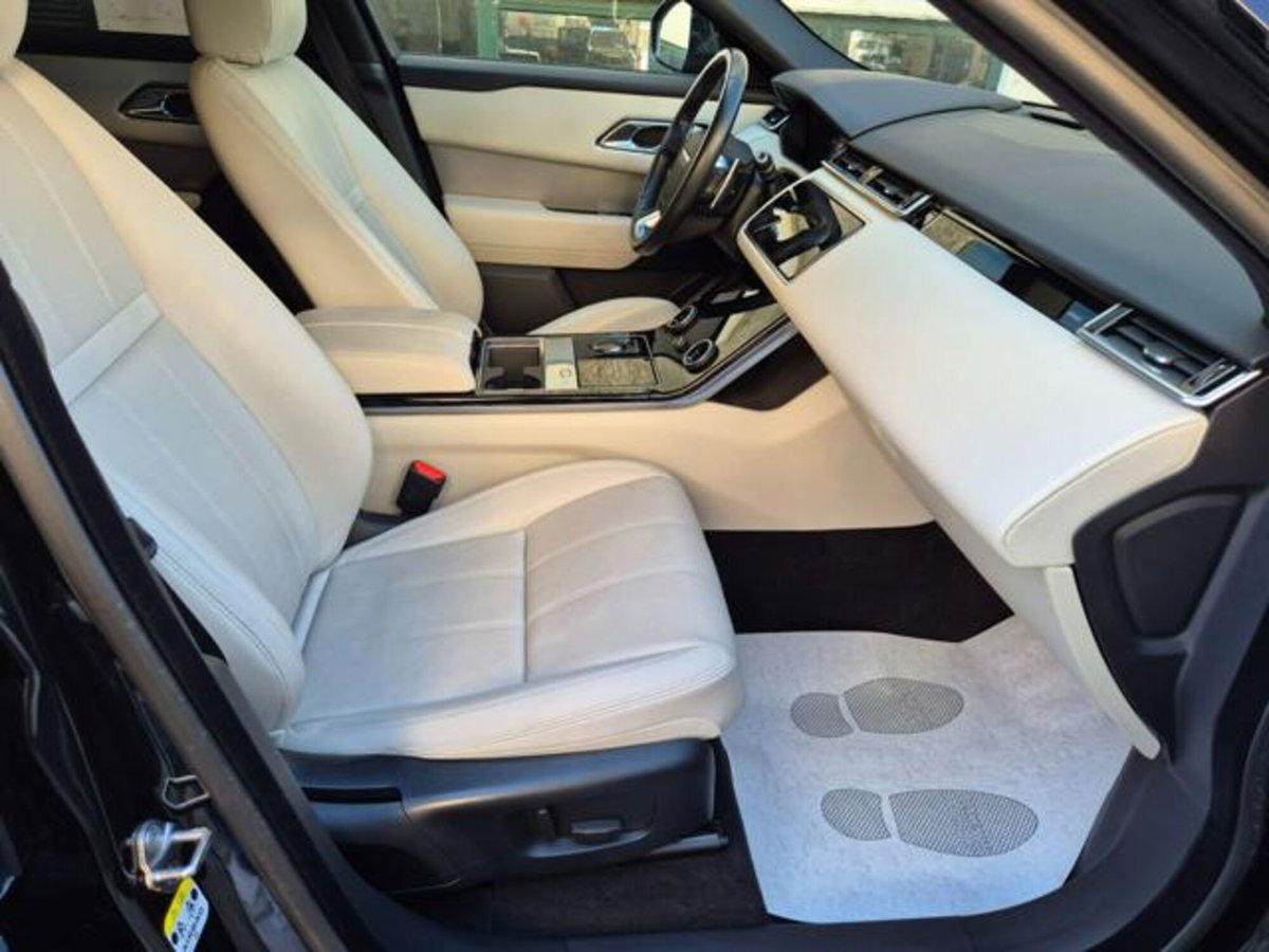 Land Rover Range Rover Velar 2.0 TD4 180 CV R-Dynamic (14)