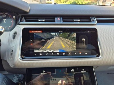 Land Rover Range Rover Velar 2.0 TD4 180 CV R-Dynamic (17)