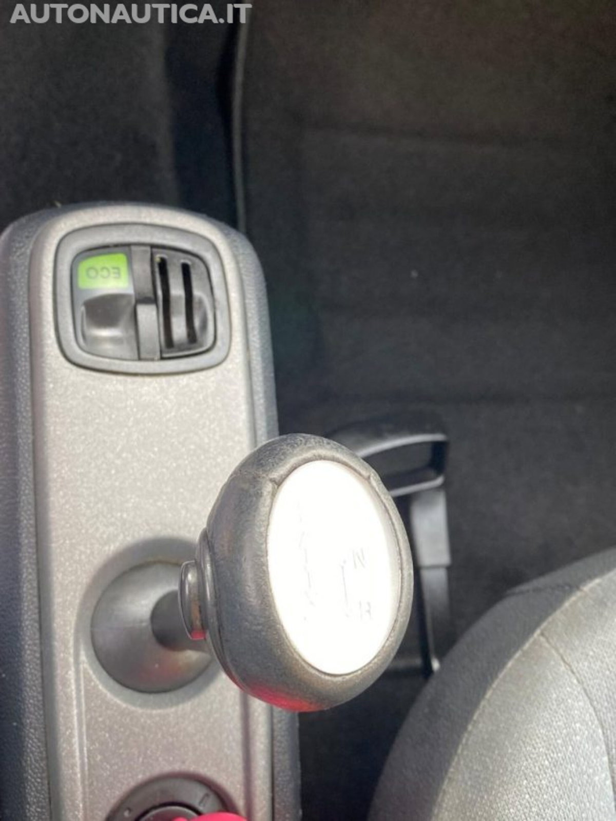 smart Fortwo 1000 52 kW MHD coupé pure (11)