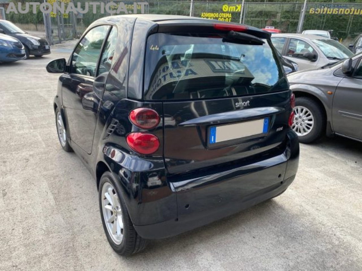 smart Fortwo 1000 52 kW MHD coupé pure (3)