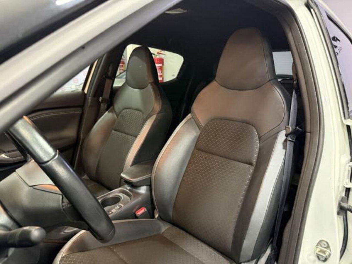 Nissan Juke 1.6 hev N-Connecta (10)