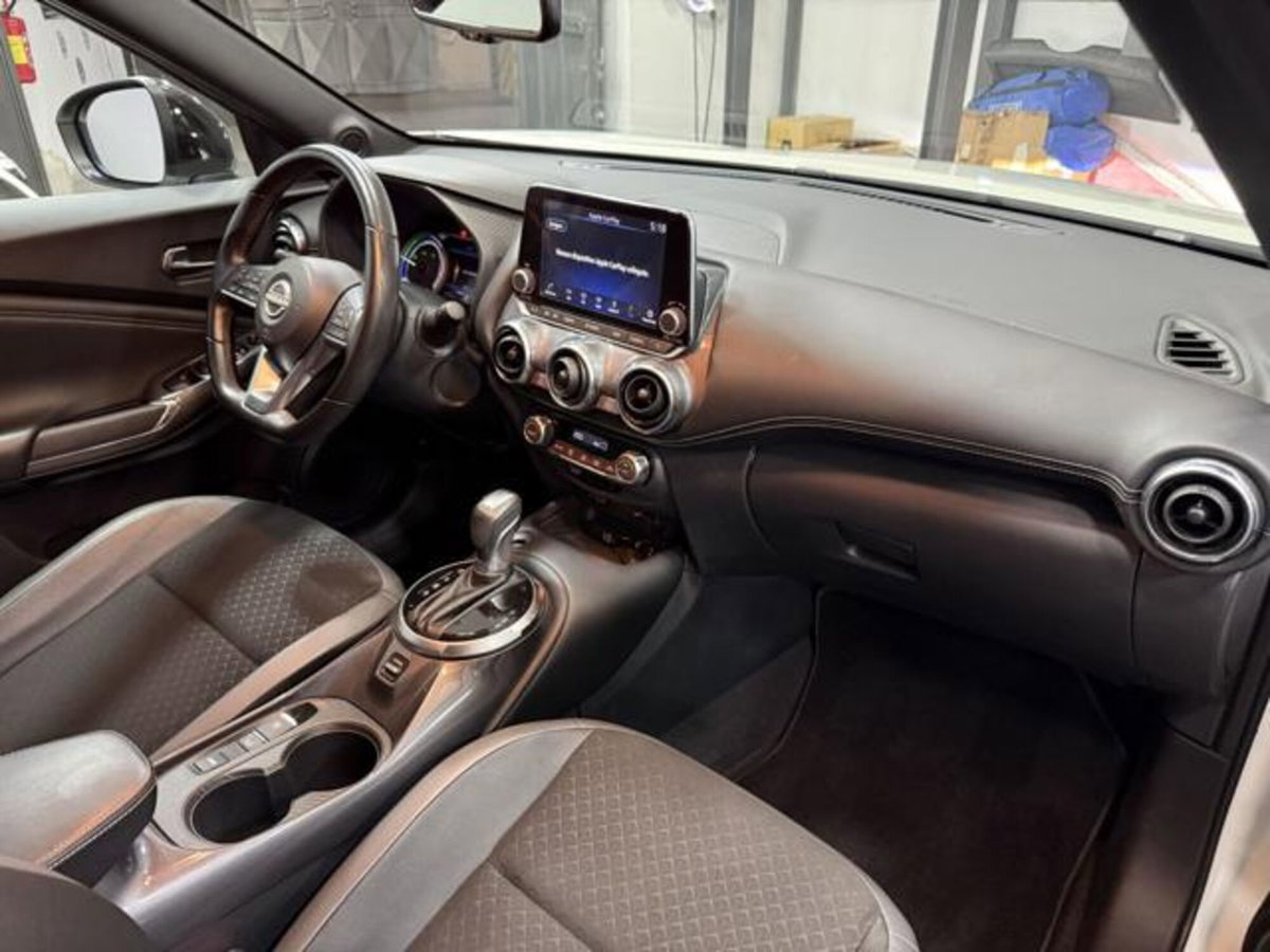 Nissan Juke 1.6 hev N-Connecta (9)