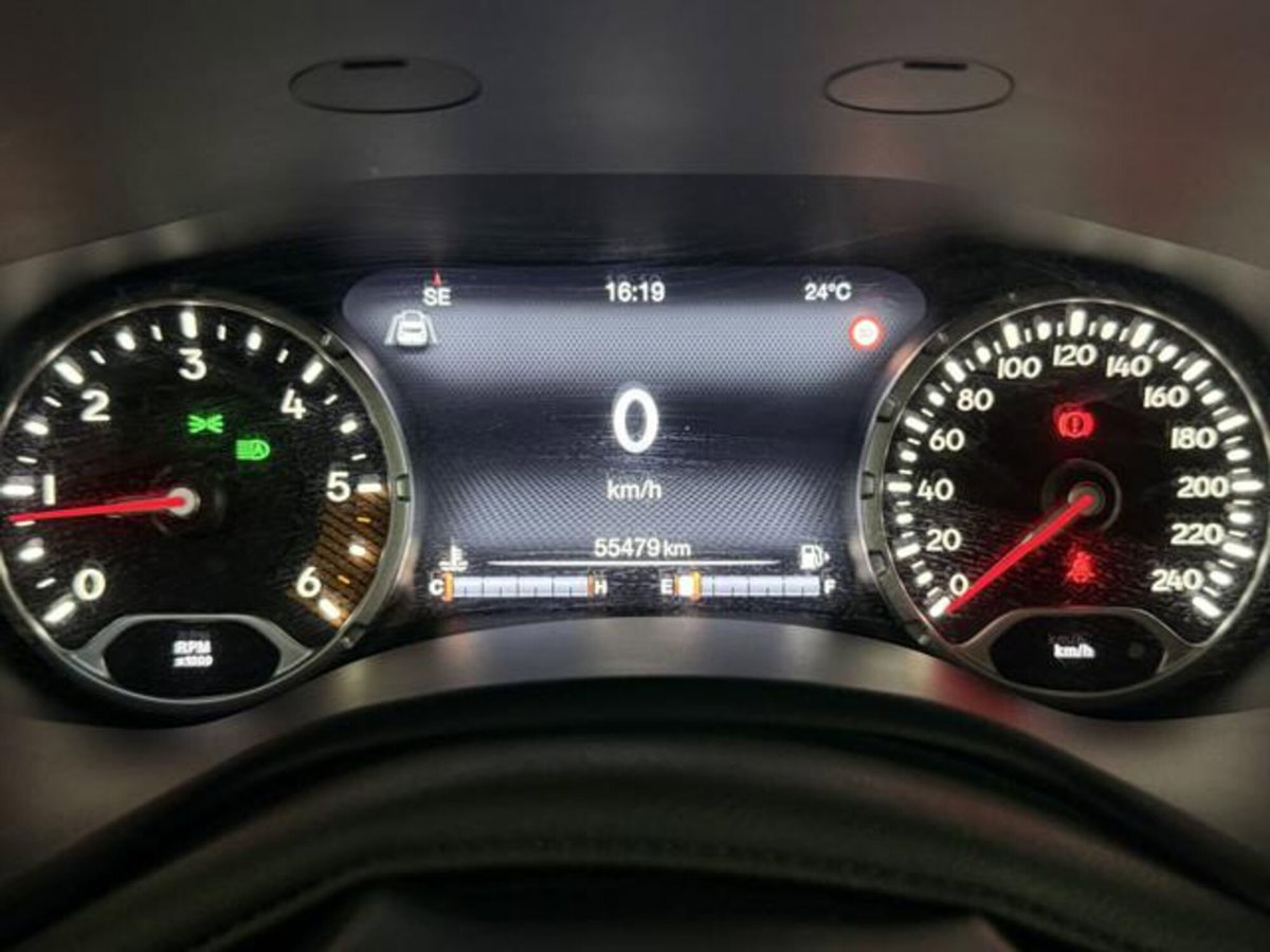 Jeep Renegade 1.6 Mjt 130 CV Limited (16)