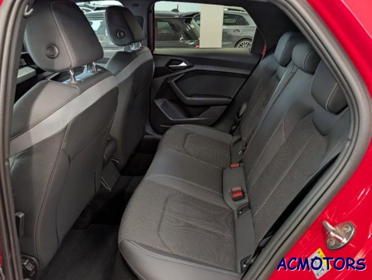 Audi A1 allstreet allstreet 30 TFSI S tronic Identity Contrast (12)