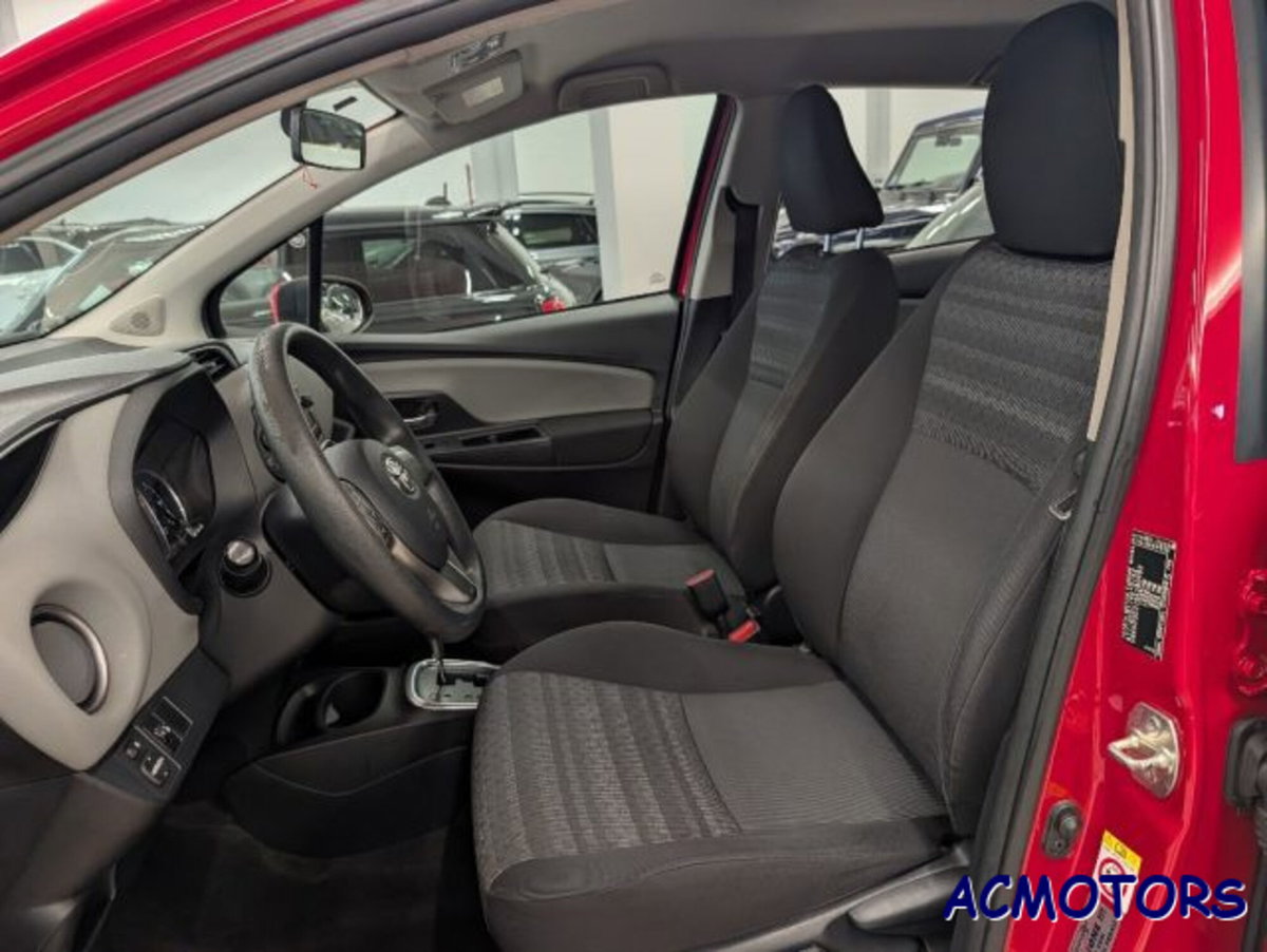 Toyota Yaris 1.5 Hybrid 5 porte Energy (8)