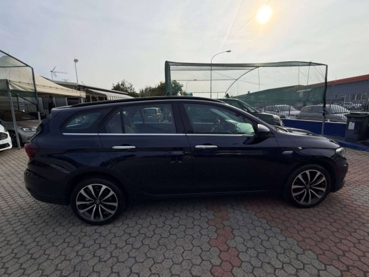 Fiat Tipo Station Wagon Tipo 1.4 T-Jet 120CV GPL SW Lounge (3)
