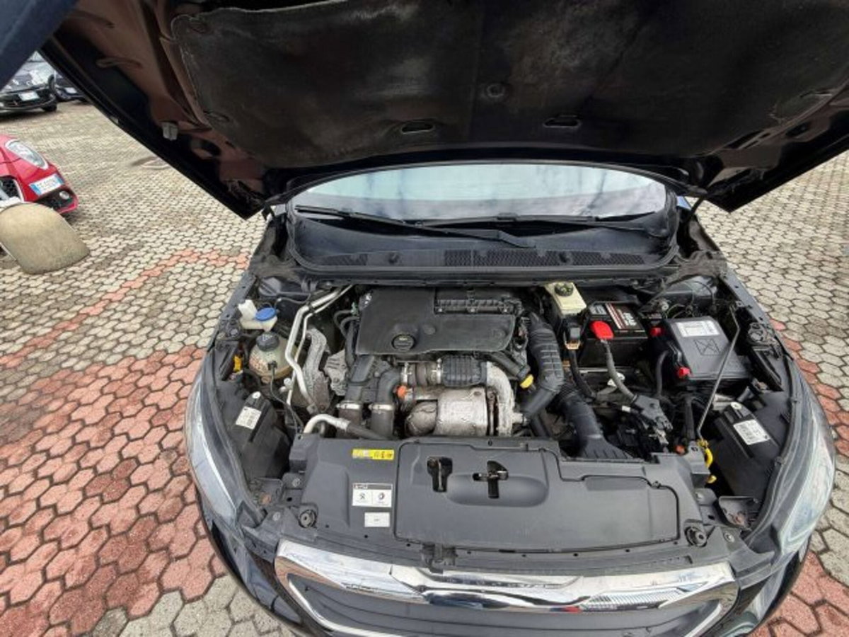 Peugeot 308 SW BlueHDi 120 S&S Business (14)