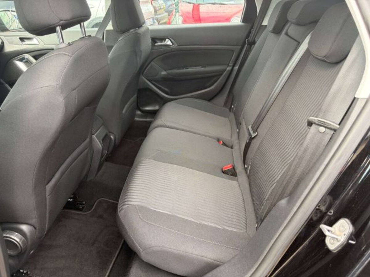 Peugeot 308 SW BlueHDi 120 S&S Business (8)