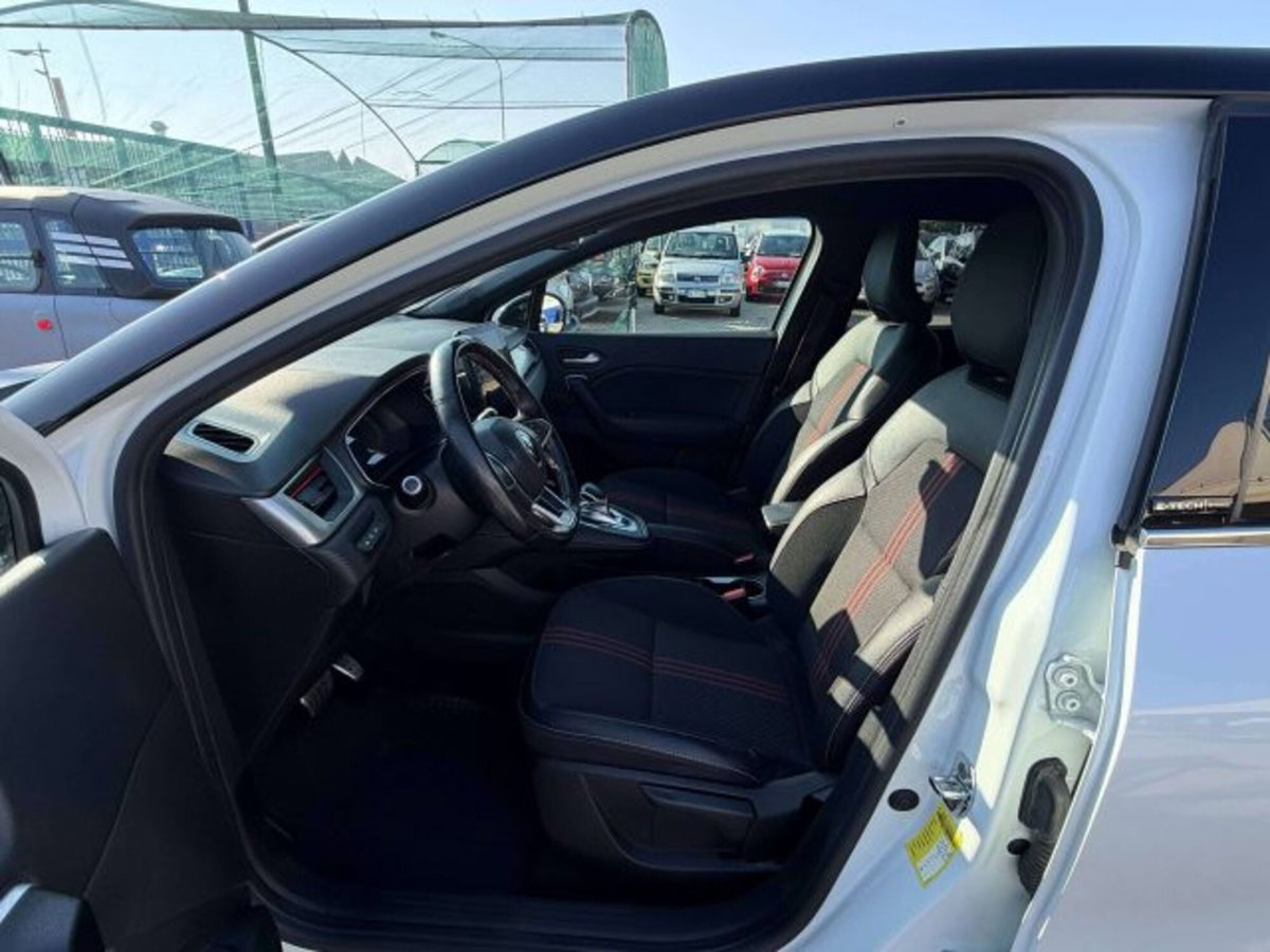 Renault Captur Full Hybrid E-Tech 145 CV RS Line (10)