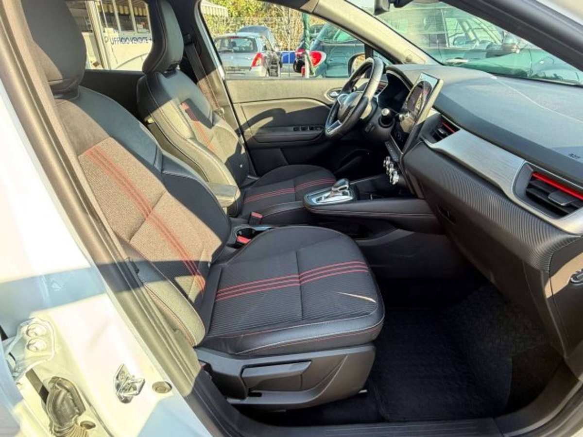 Renault Captur Full Hybrid E-Tech 145 CV RS Line (13)