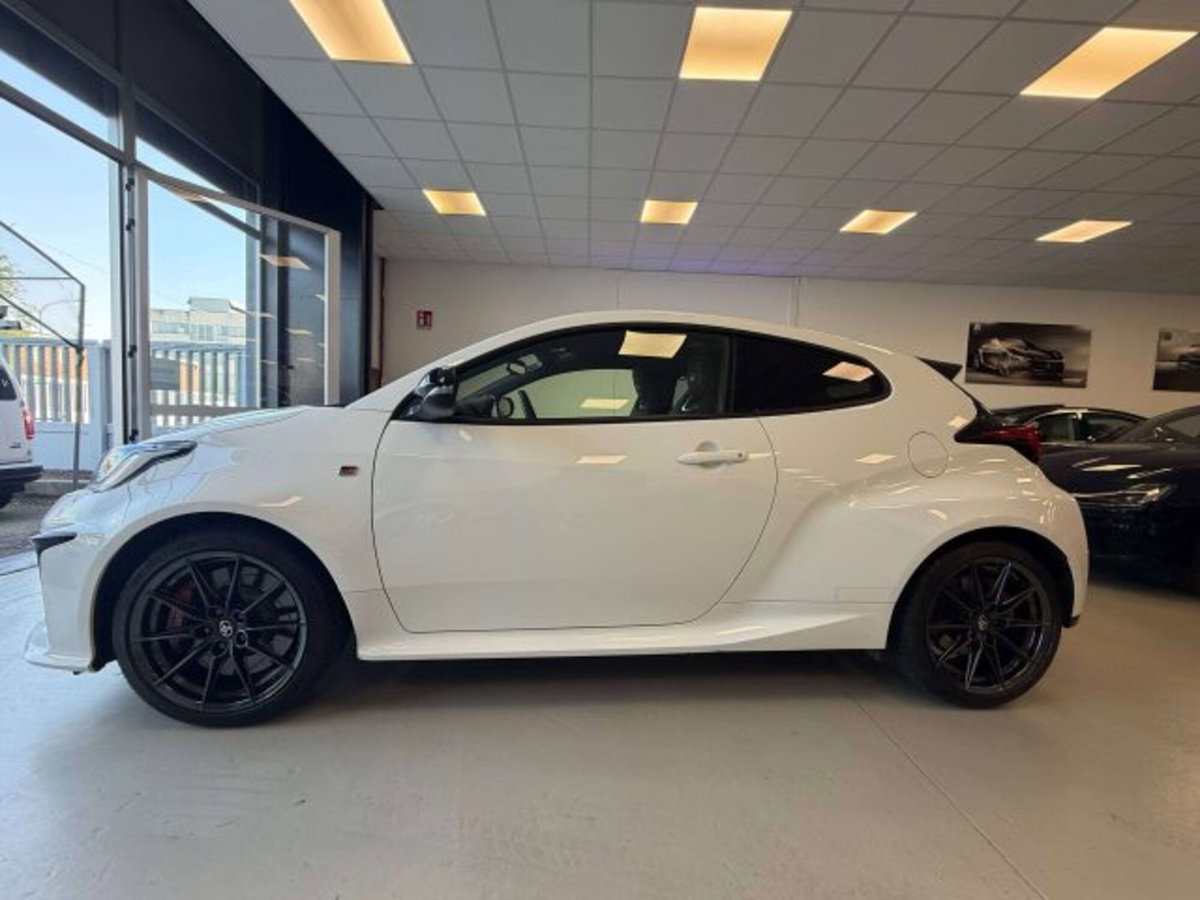 Toyota GR Yaris 1.6 Turbo 3 porte GR Yaris Circuit (2)
