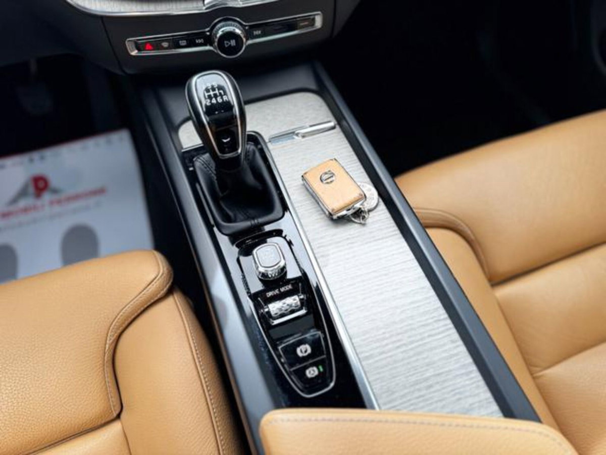 Volvo XC60 D4 Geartronic Inscription (17)