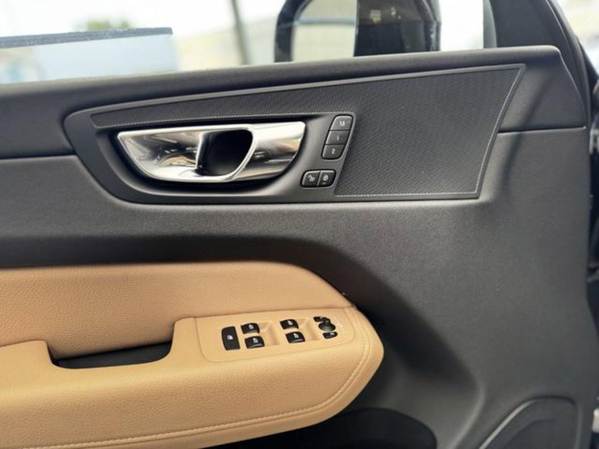Volvo XC60 D4 Geartronic Inscription (20)