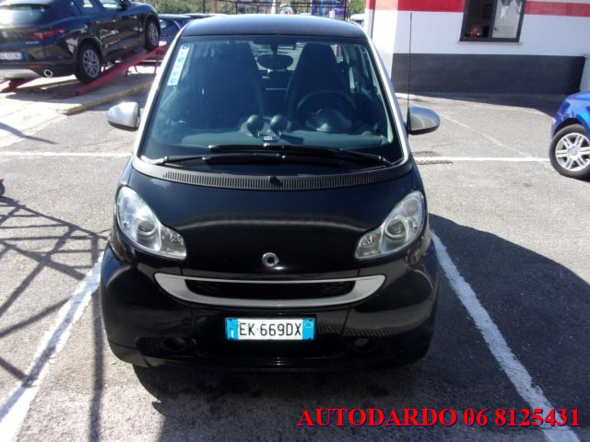 smart Fortwo 1000 52 kW MHD coupé passion (4)