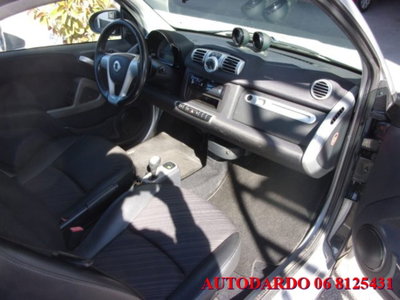 smart Fortwo 1000 52 kW MHD coupé passion (8)