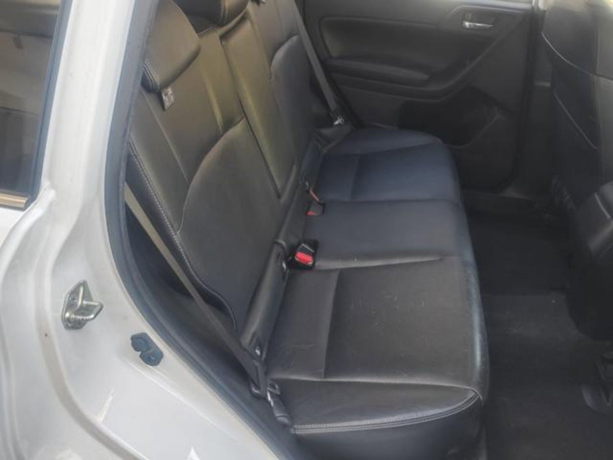 Subaru Forester 2.0D Exclusive (19)