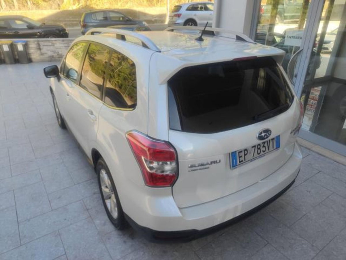 Subaru Forester 2.0D Exclusive (9)