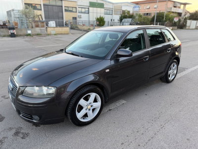 Audi A3 Sportback 1.6 16V FSI Ambition (3)