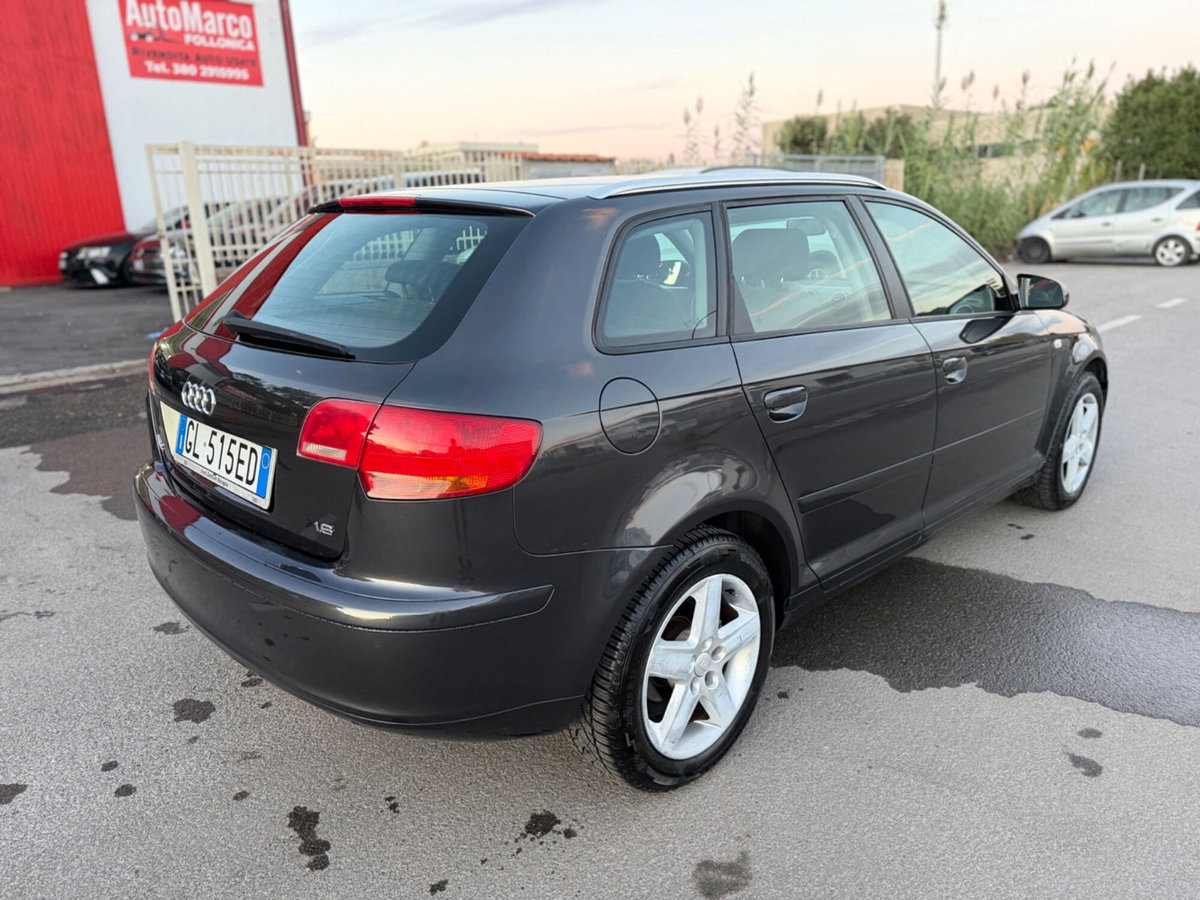 Audi A3 Sportback 1.6 16V FSI Ambition (7)