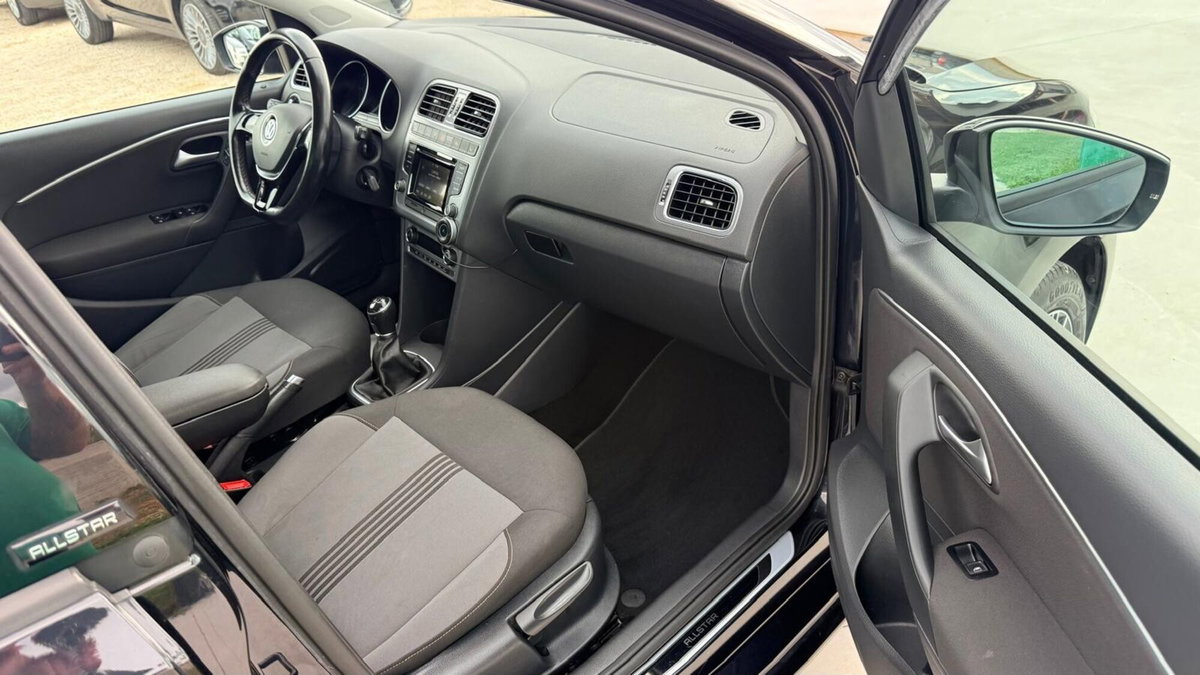 Volkswagen Polo 1.4 TDI 90 CV 5p. Comfortline BlueMotion Technology (12)